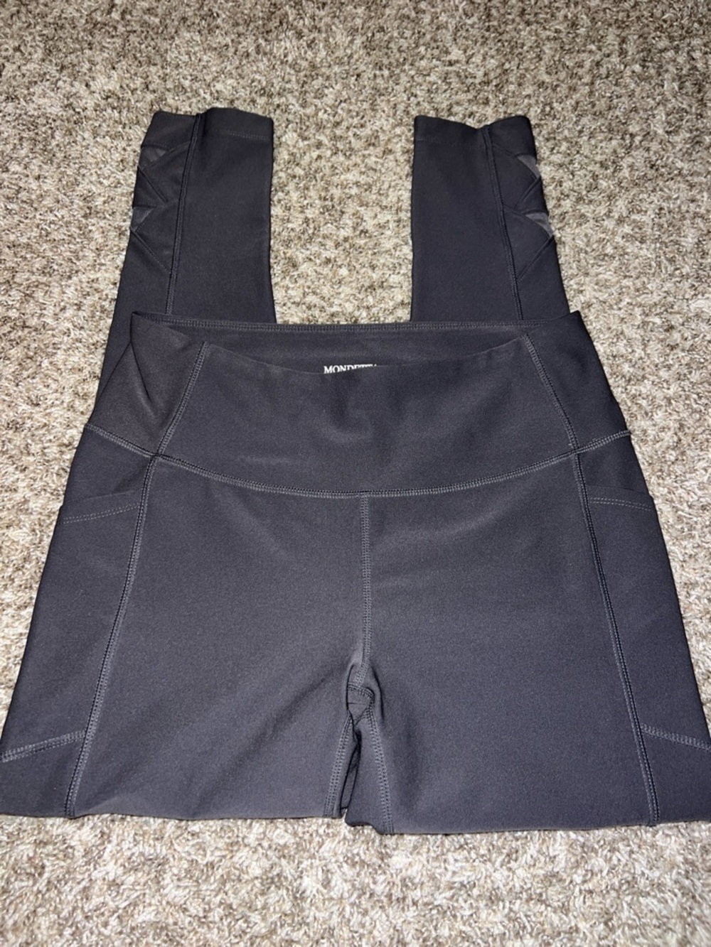 Mondetta Performance + LUXURY High-Rise Leggings- Pockets & Ankle Detailing Sz M